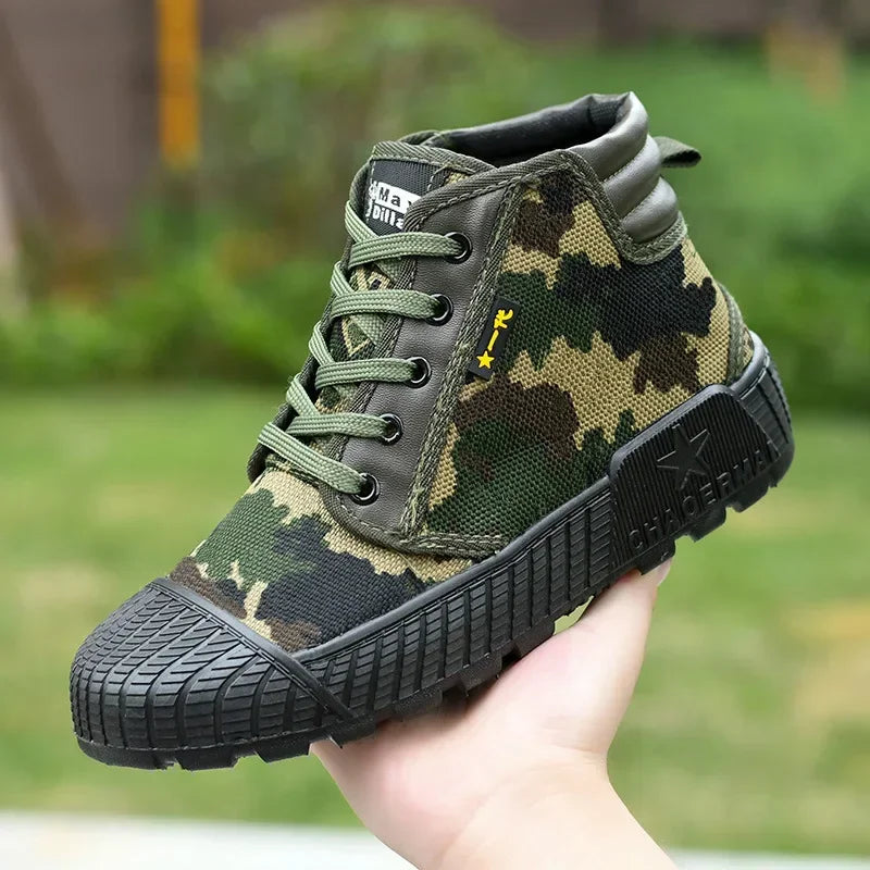 Training shoes for men: high top and low top cloth shoes Sneakers for men Outdoor expansion training shoes